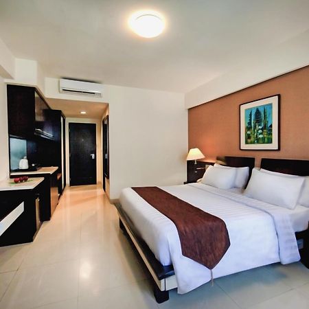 Aston Kuta Hotel And Residence Exterior foto