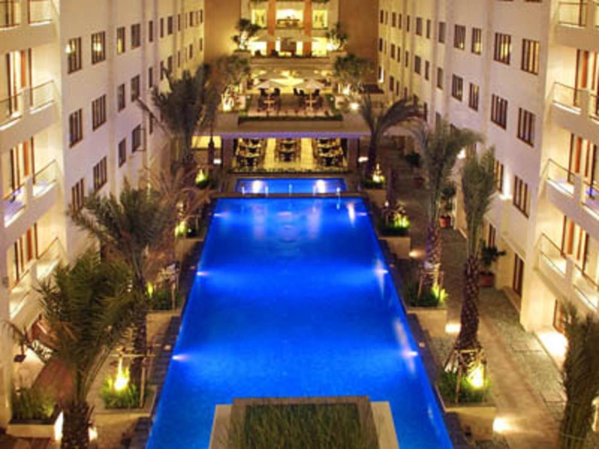 Aston Kuta Hotel And Residence Exterior foto