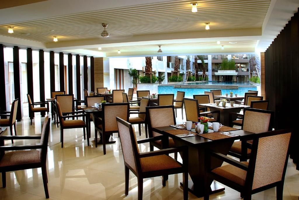 Aston Kuta Hotel And Residence Exterior foto